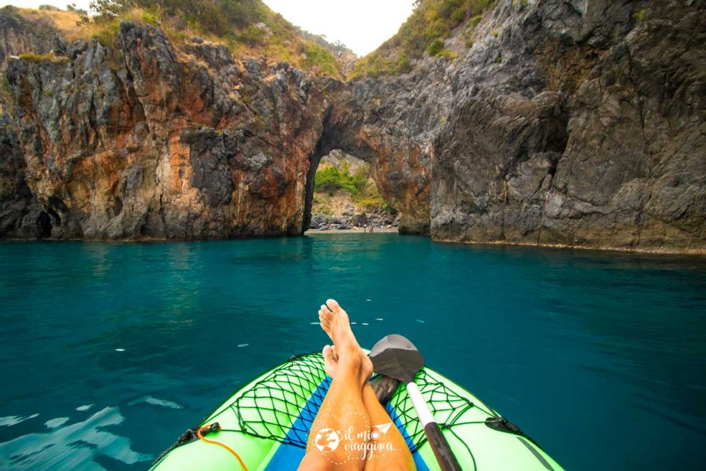 Arco-Magno-en-kayak