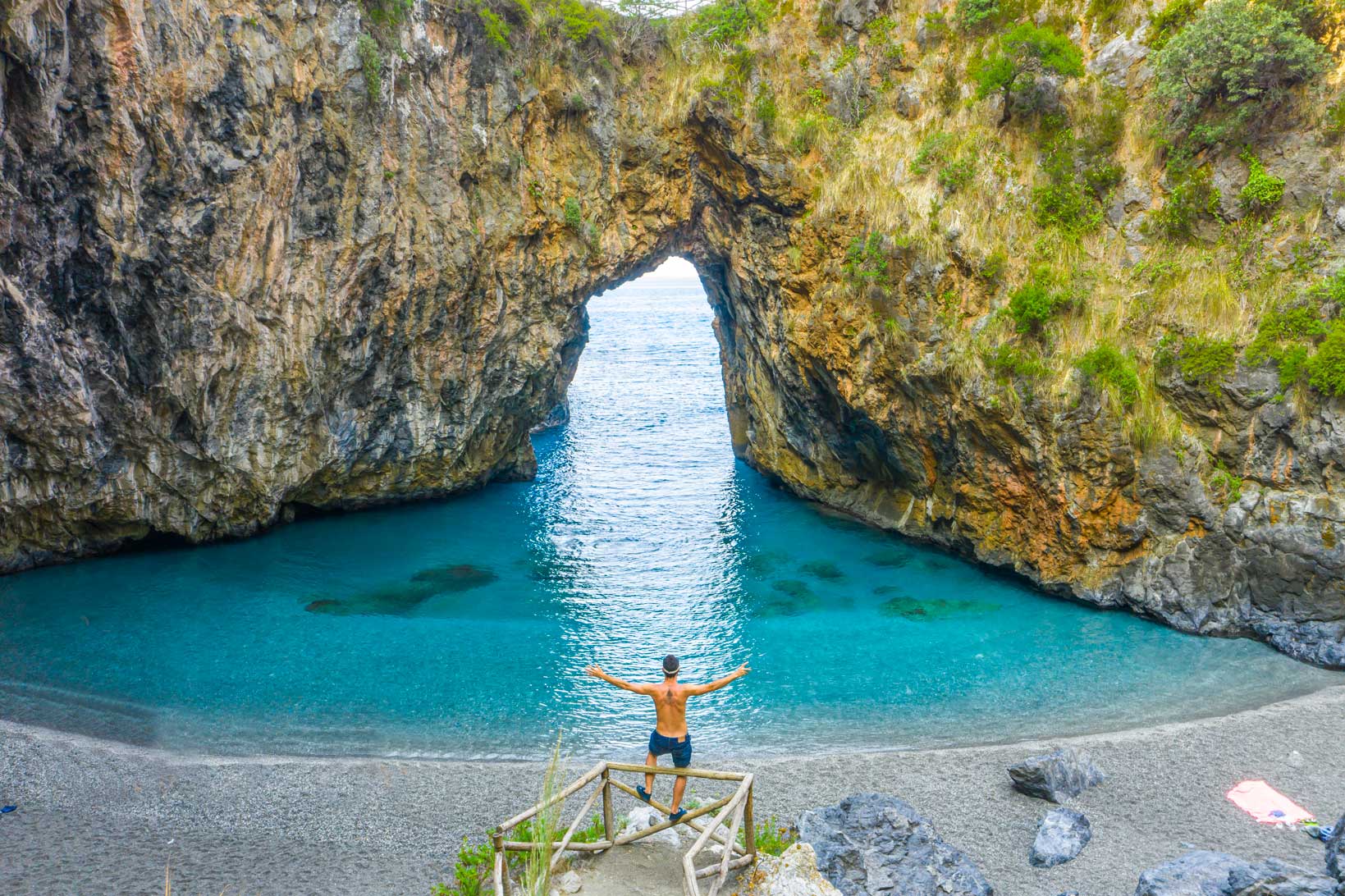 How to get to Arco Magno in San Nicola Arcella