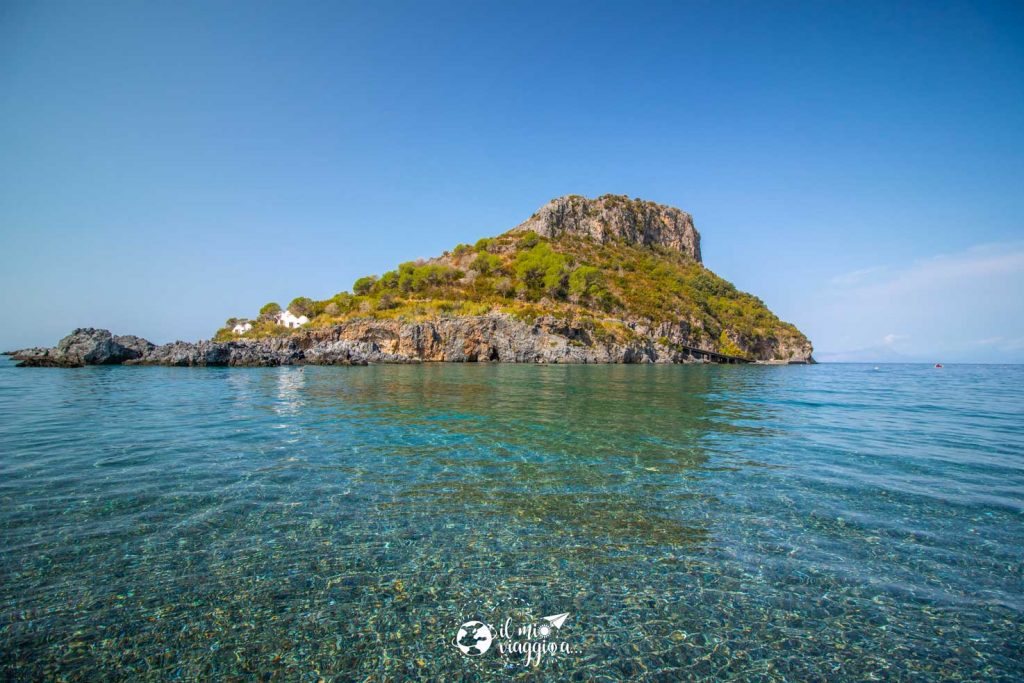 Isla de Dino-Calabria