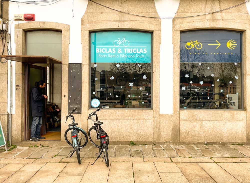 rent bicycle in porto