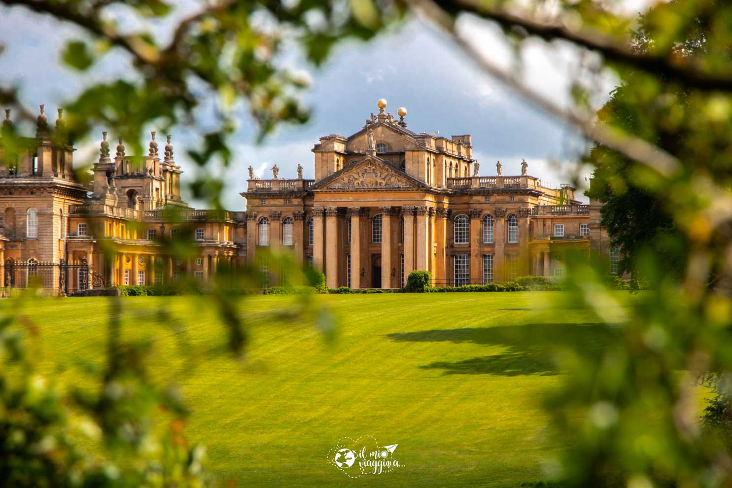 Blenheim-Palace-walk