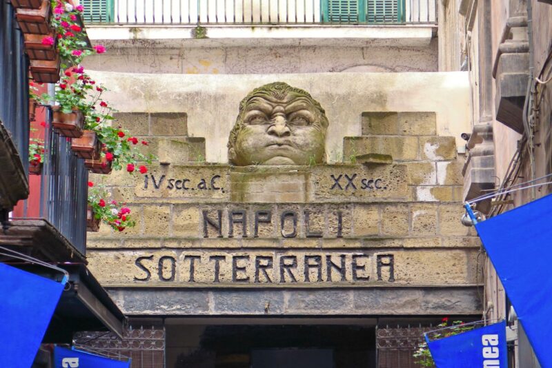 napoles subterranea