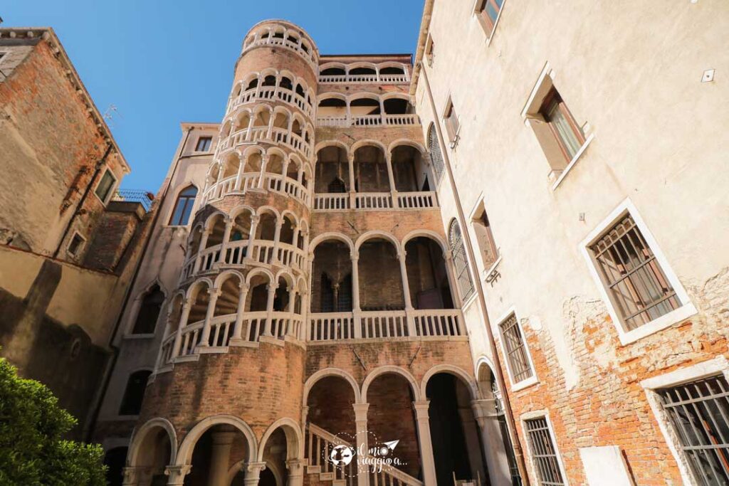 palacio de contarini del bovolo