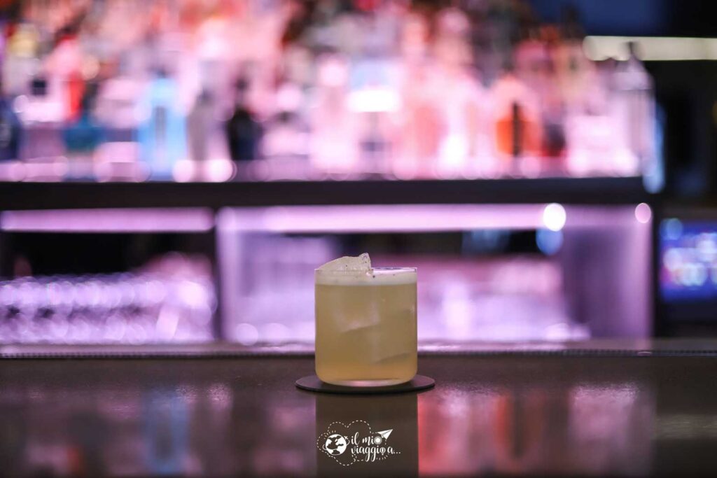 cocktail bar naples italy