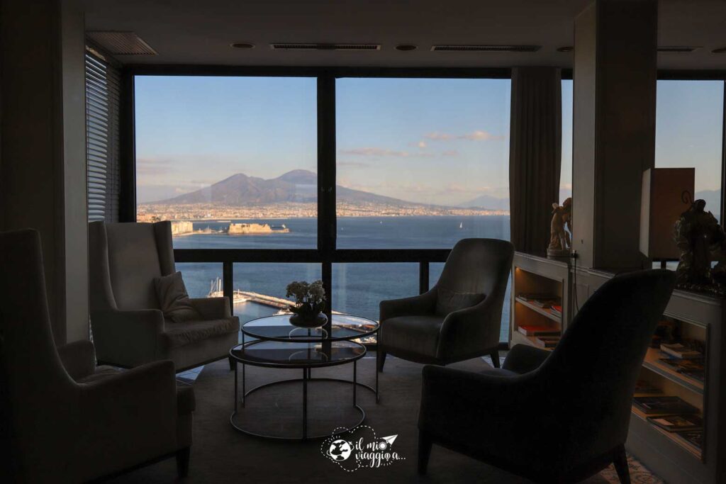 Hotel con vistas a Nápoles