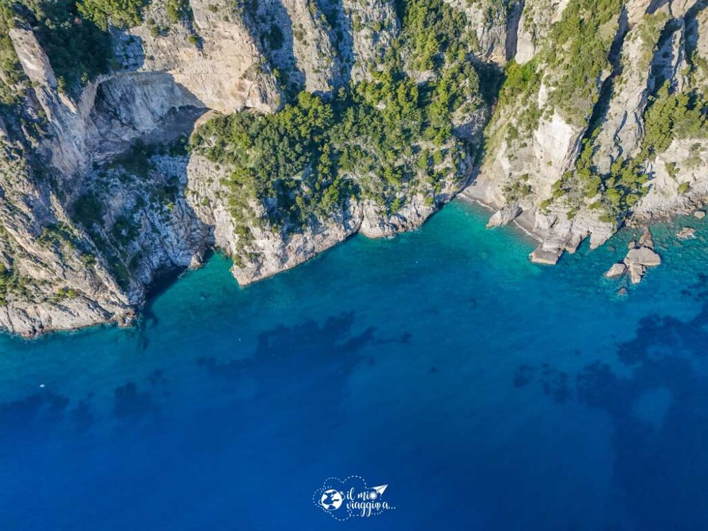 costa amalfitana en abril